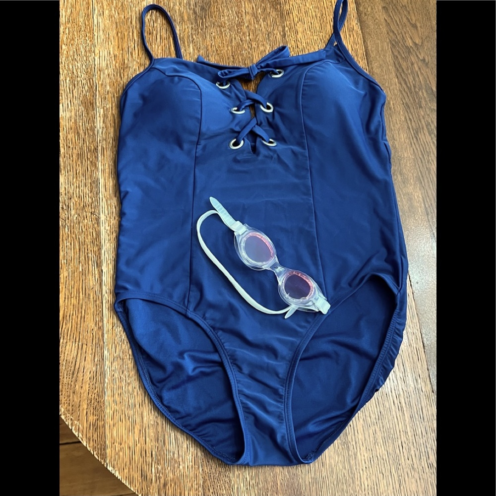 ‼️SOLD‼️ Swim Suit W/Speedo Goggles- NEVER WORN- Size: L - 🏊♀️ - Picture 1 of 14